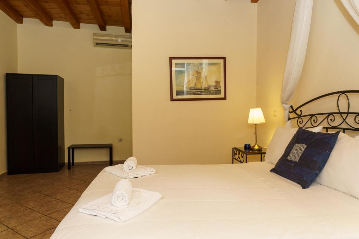 Nereids Guesthouse ไฮดรา ภายนอก รูปภาพ